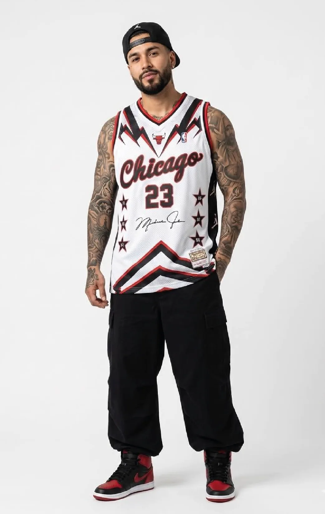 Modelo luciendo el esqueleto blanco 23 de BUCKETS